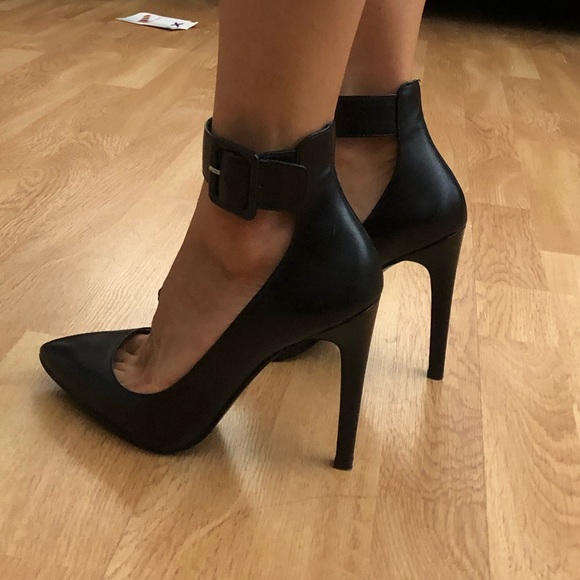 Aldo Shoes - Aldo black heels with ankle strap sexy and classy